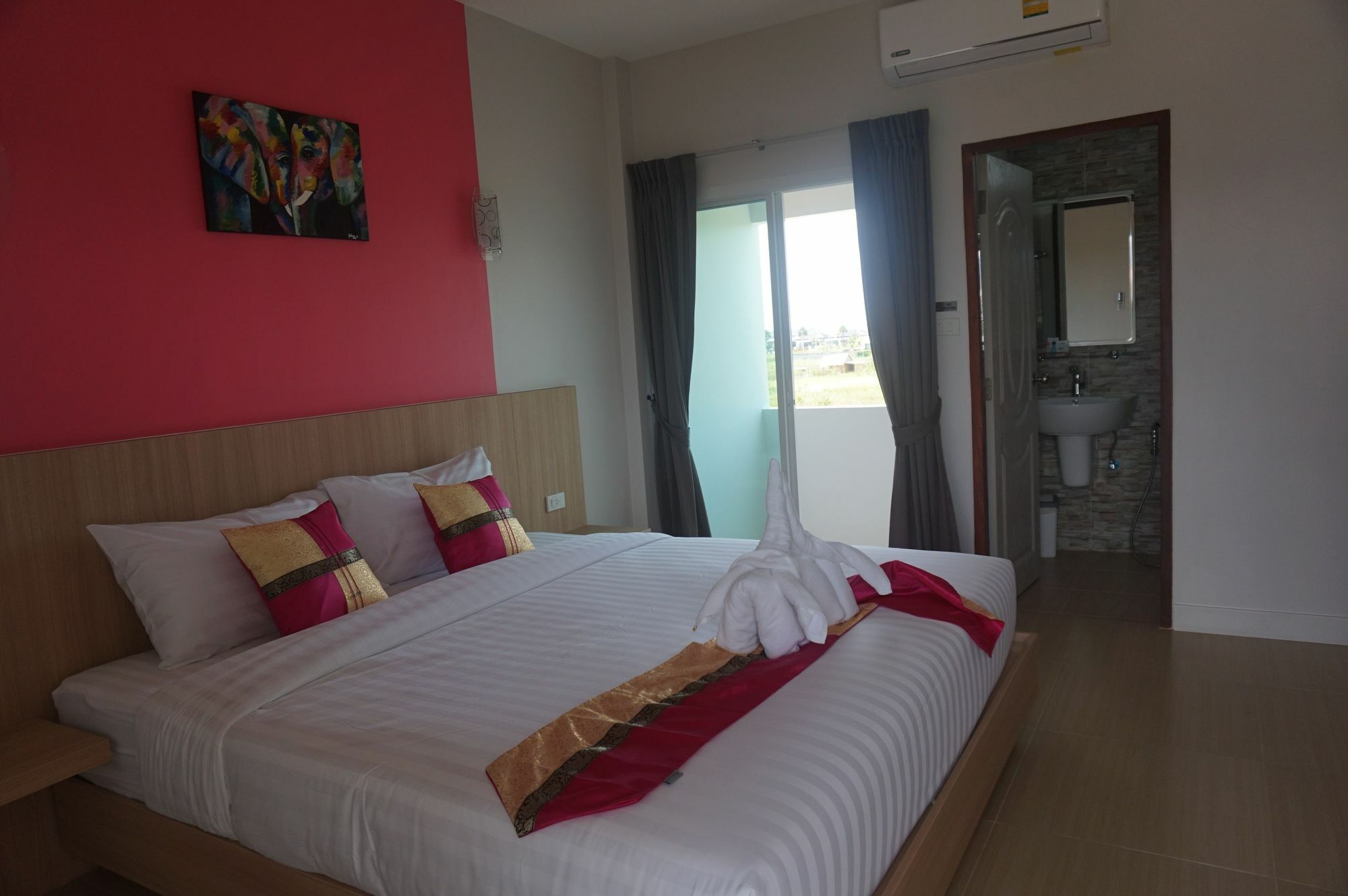 Phant At Thalang Service Apartment Exterior foto